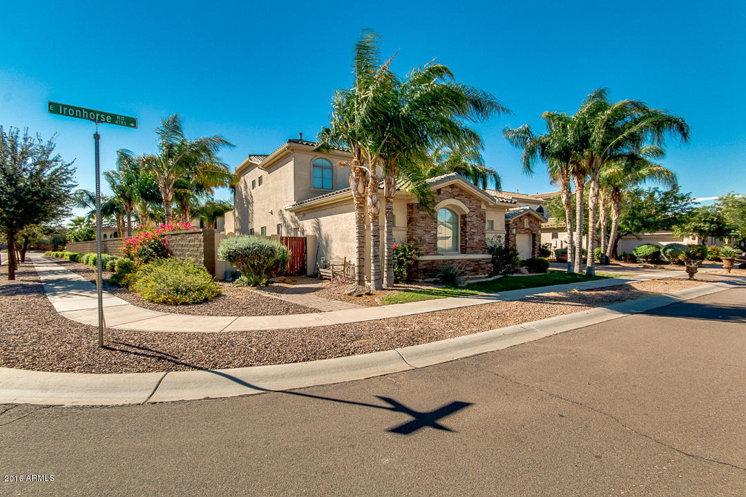 4779 E Ironhorse Rd, Gilbert, AZ 85297 photo 3