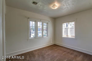 1715 Earll Dr, Phoenix, AZ 85016 photo 7