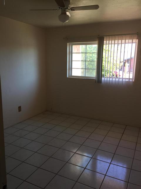 6848 N 36th Dr, Phoenix, AZ 85019 photo 9