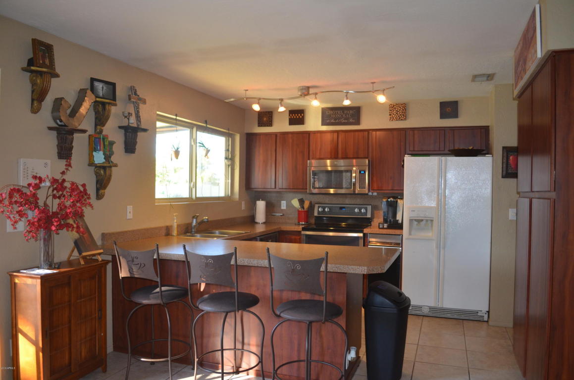715 E Paradise Ln, Phoenix, AZ 85022 photo 17
