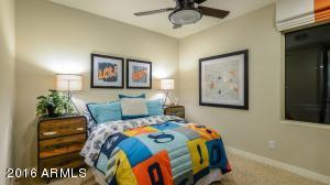4723 E Parkside Ln, Phoenix, AZ 85050 photo 9