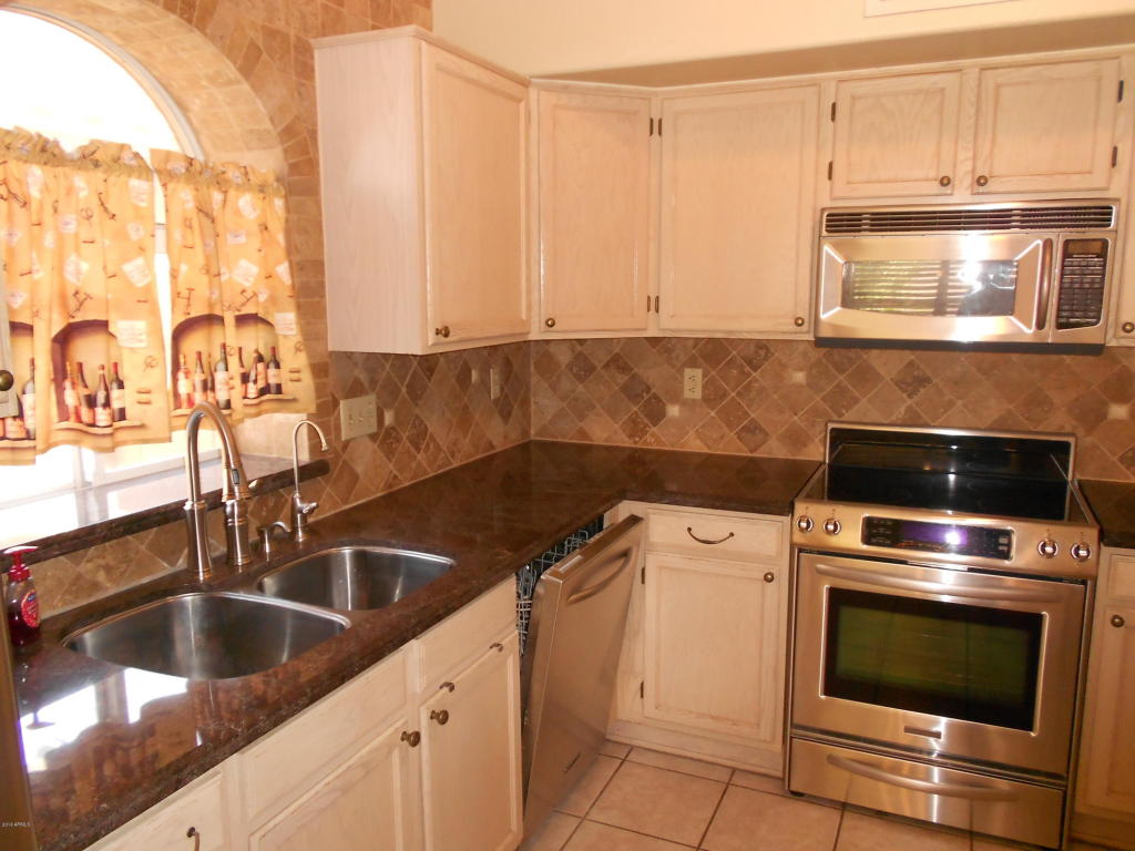 4522 E Rock Wren Rd, Phoenix, AZ 85044 photo 3