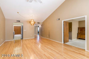 625 E Northview Ave, Phoenix, AZ 85020 photo 7