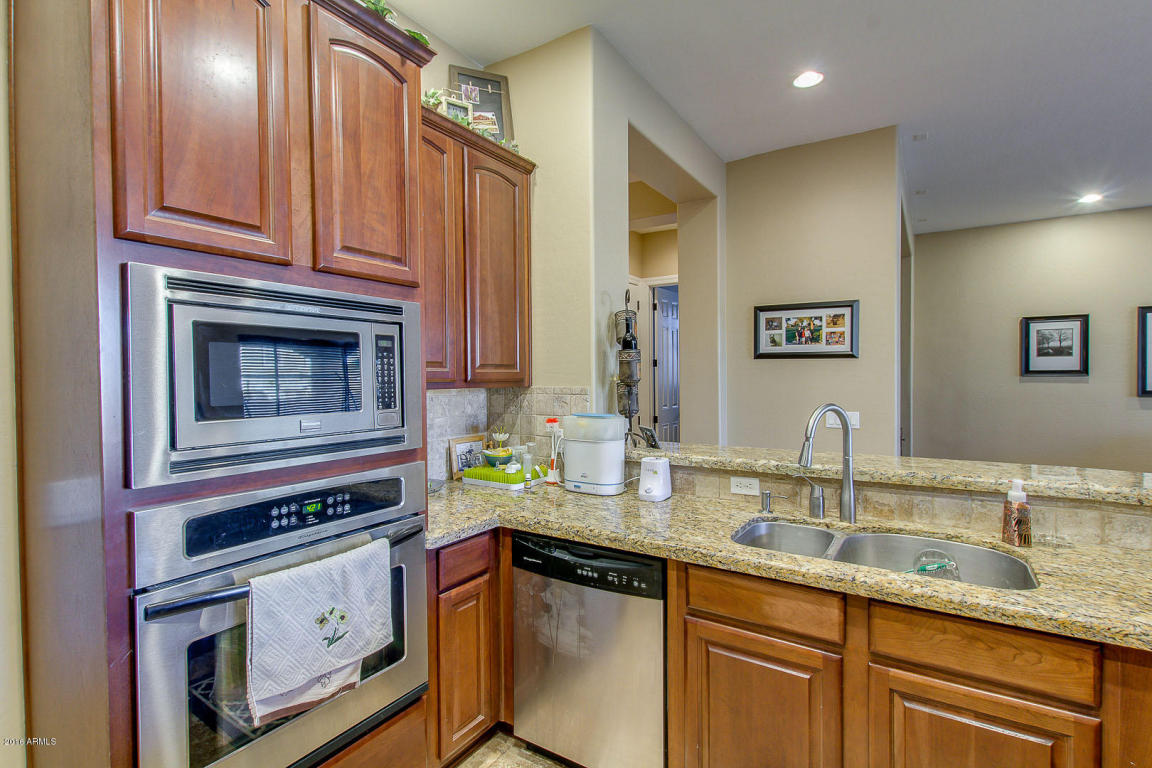 3138 E Santa Fe Ln, Gilbert, AZ 85297 photo 12