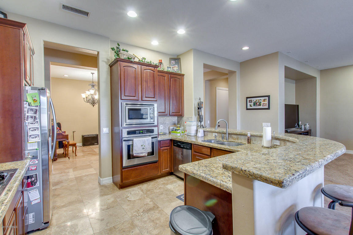 3138 E Santa Fe Ln, Gilbert, AZ 85297 photo 9