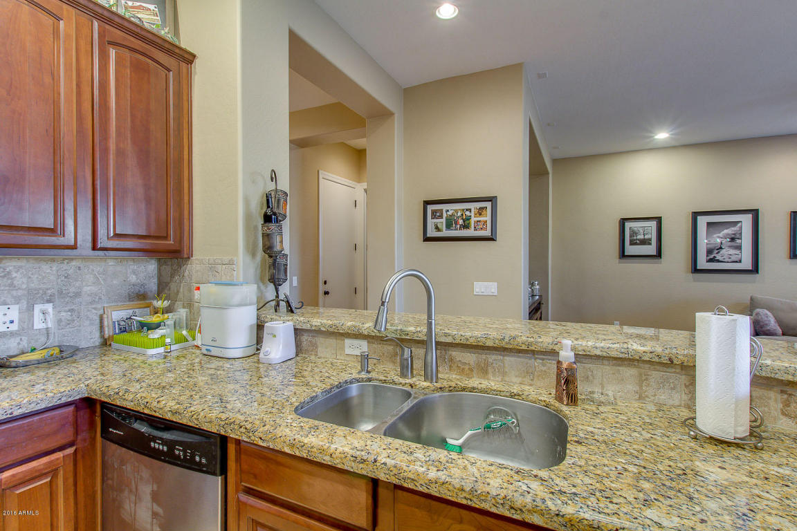 3138 E Santa Fe Ln, Gilbert, AZ 85297 photo 13