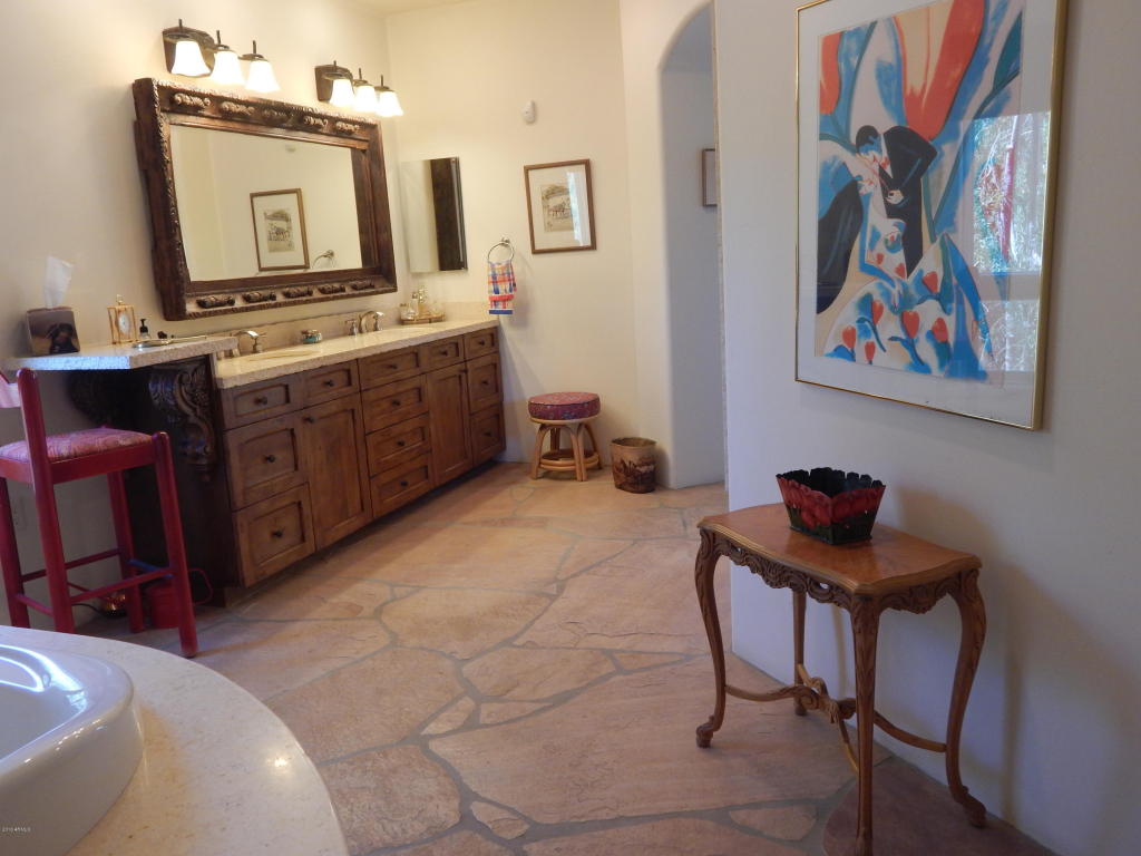 4041 E Fanfol Dr, Phoenix, AZ 85028 photo 8