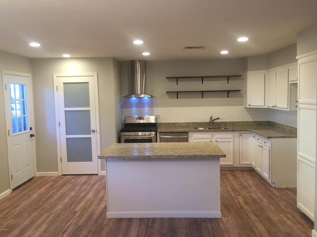 2919 E Dahlia Dr, Phoenix, AZ 85032 photo 2