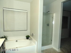 3862 E Santa Fe Ln, Gilbert, AZ 85297 photo 10
