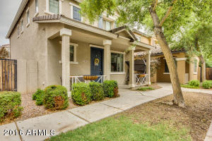 3862 E Santa Fe Ln, Gilbert, AZ 85297 photo 1