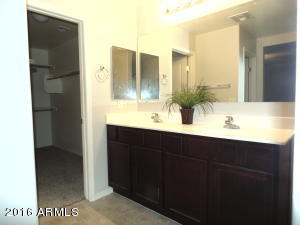 3862 E Santa Fe Ln, Gilbert, AZ 85297 photo 8