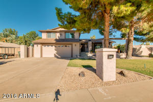 2302 W Winchcomb Dr, Phoenix, AZ 85023 photo 2