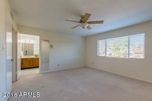 2302 W Winchcomb Dr, Phoenix, AZ 85023 photo 18