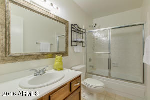 2302 W Winchcomb Dr, Phoenix, AZ 85023 photo 26