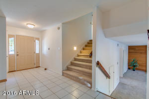 2302 W Winchcomb Dr, Phoenix, AZ 85023 photo 5