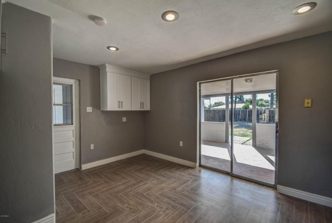 1923 W Mitchell Dr, Phoenix, AZ 85015 photo 13