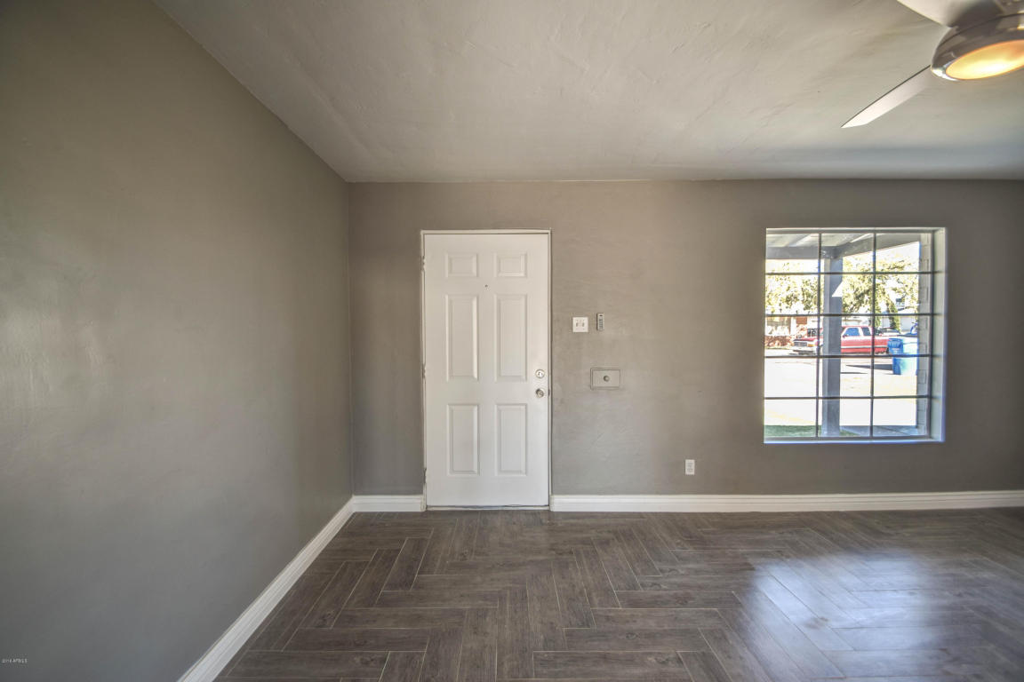 1923 W Mitchell Dr, Phoenix, AZ 85015 photo 6