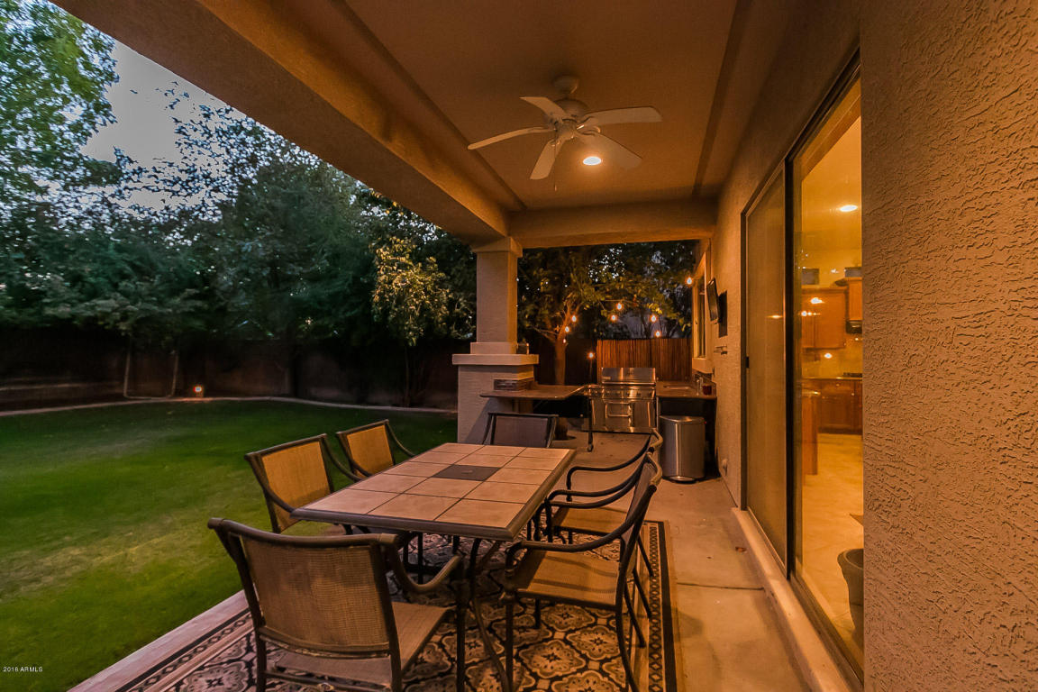 421 E Phelps St, Gilbert, AZ 85295 photo 8