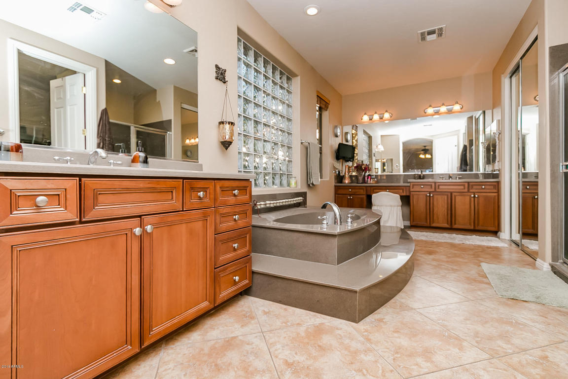 421 E Phelps St, Gilbert, AZ 85295 photo 34