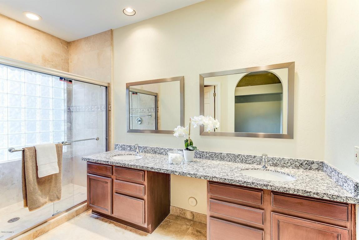4102 E Paradise Dr, Phoenix, AZ 85028 photo 11