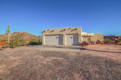 1026 E Moon Vista St, Apache Junction, AZ 85119 photo 2
