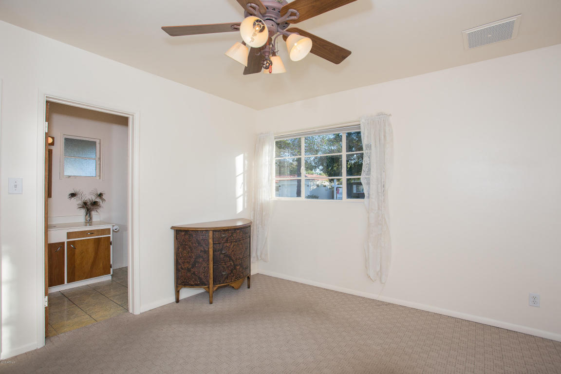 4022 E Avalon Dr, Phoenix, AZ 85018 photo 9
