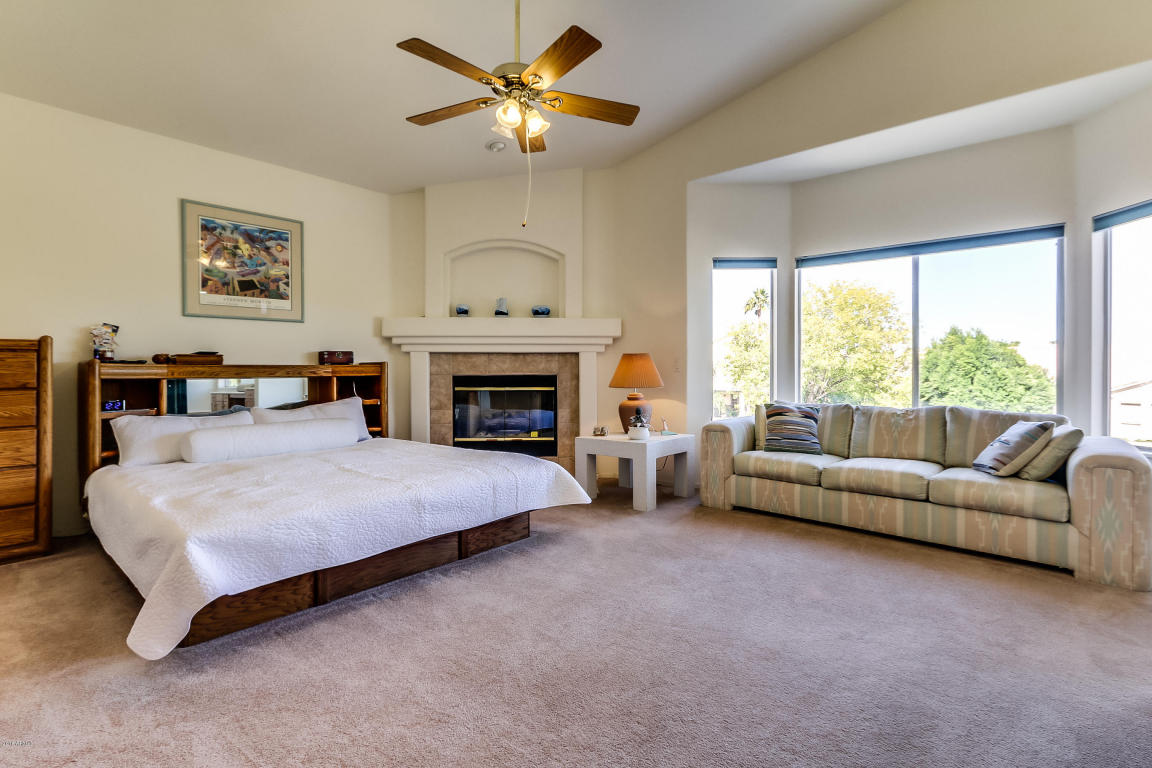 2054 E Victor Rd, Gilbert, AZ 85296 photo 21
