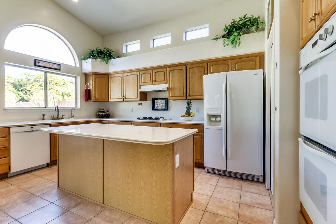 2054 E Victor Rd, Gilbert, AZ 85296 photo 8