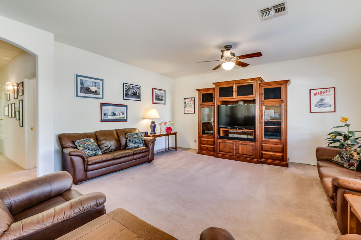 2054 E Victor Rd, Gilbert, AZ 85296 photo 12