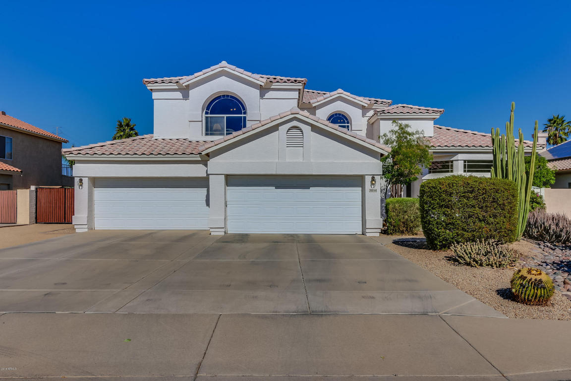 2054 E Victor Rd, Gilbert, AZ 85296 photo 1
