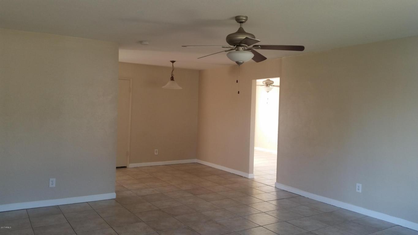 4243 W Cavalier Dr, Phoenix, AZ 85019 photo 2