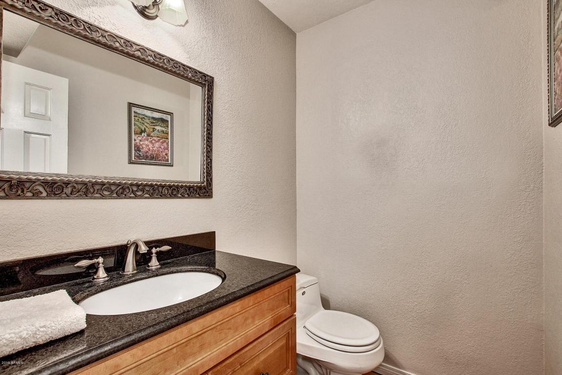 508 E Tremaine Ave, Gilbert, AZ 85234 photo 22