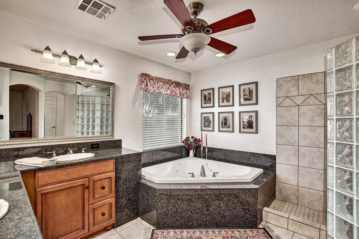 508 E Tremaine Ave, Gilbert, AZ 85234 photo 17