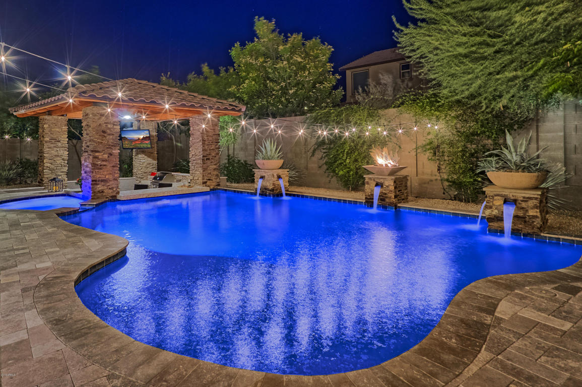 3630 E Half Hitch Pl, Phoenix, AZ 85050 photo 2