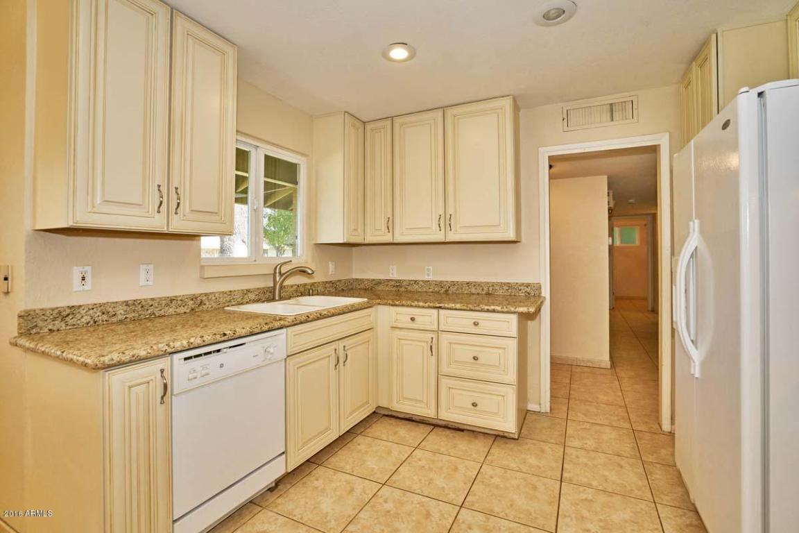 321 E Palmcroft Dr, Tempe, AZ 85282 photo 2