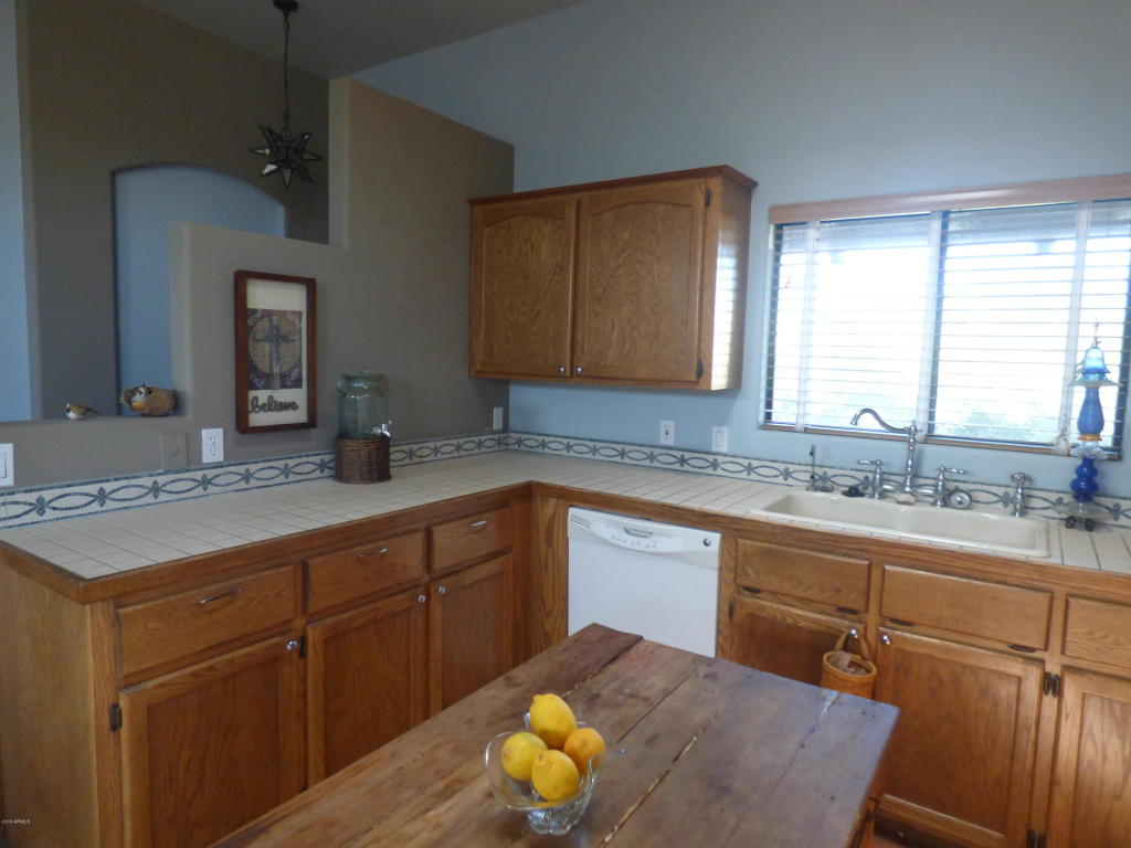 1480 E Whiteley St, Apache Junction, AZ 85119 photo 5