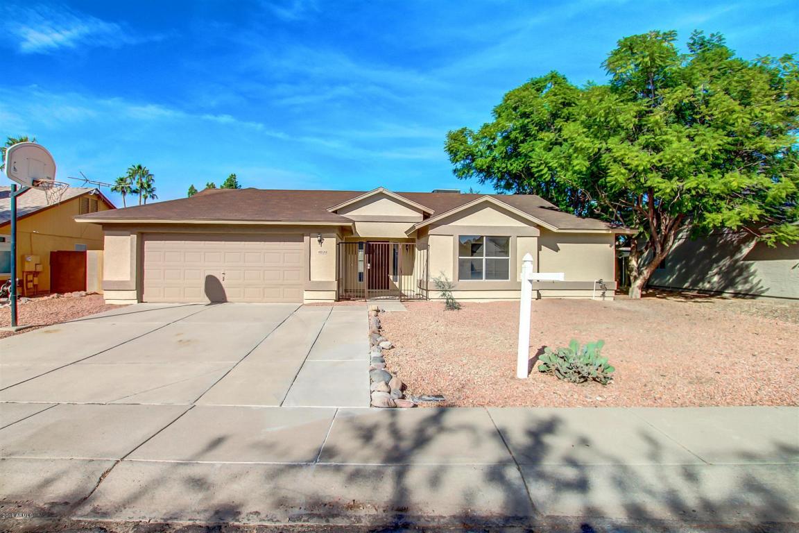 4020 E Taro Ln, Phoenix, AZ 85050 photo 1
