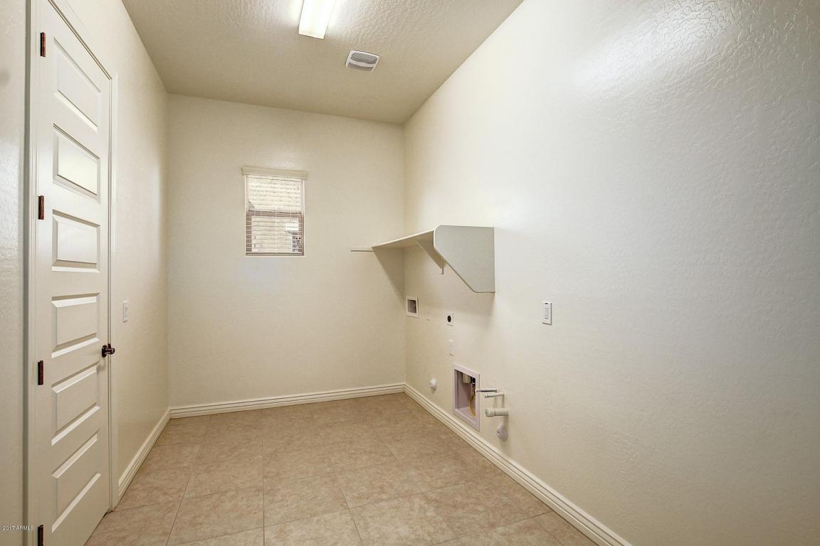 4247 E Comstock Dr, Gilbert, AZ 85296 photo 24