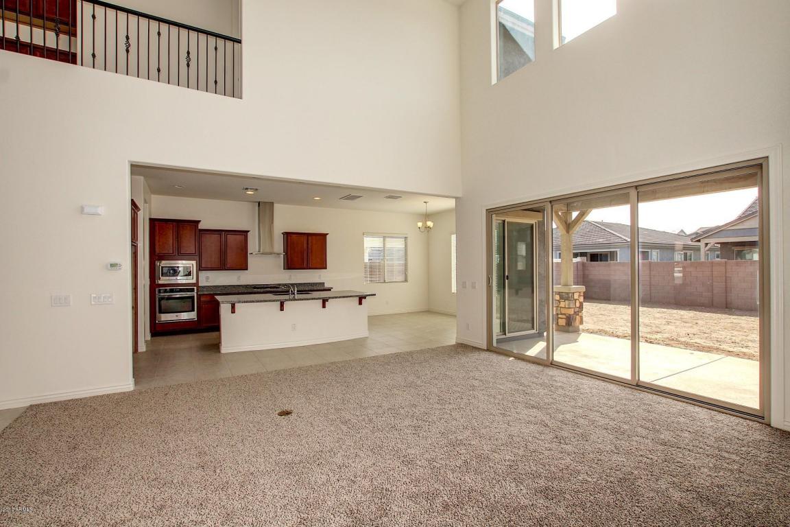 4247 E Comstock Dr, Gilbert, AZ 85296 photo 8