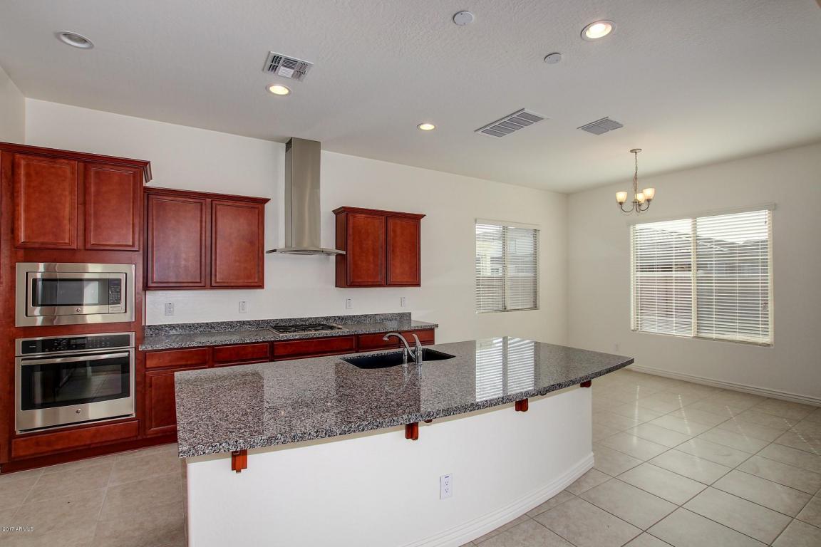 4247 E Comstock Dr, Gilbert, AZ 85296 photo 10