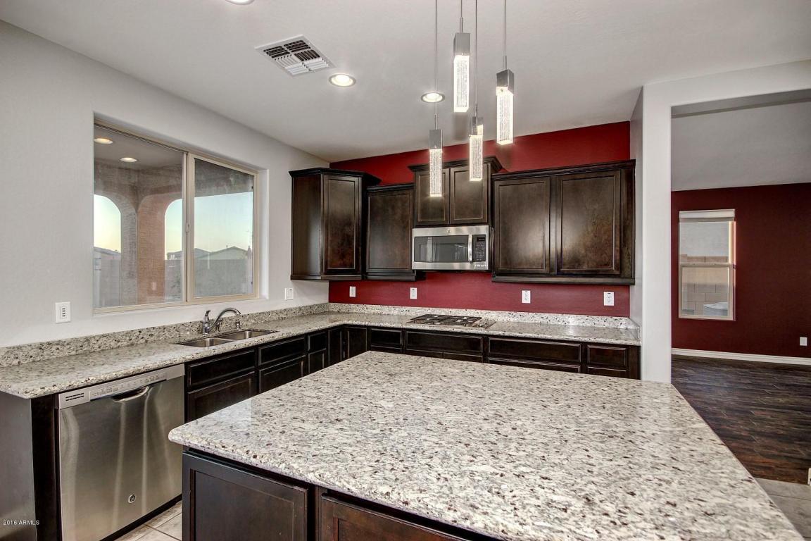 7906 S Cider Ln, Gilbert, AZ 85298 photo 3