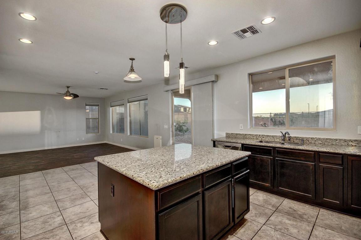 7906 S Cider Ln, Gilbert, AZ 85298 photo 5
