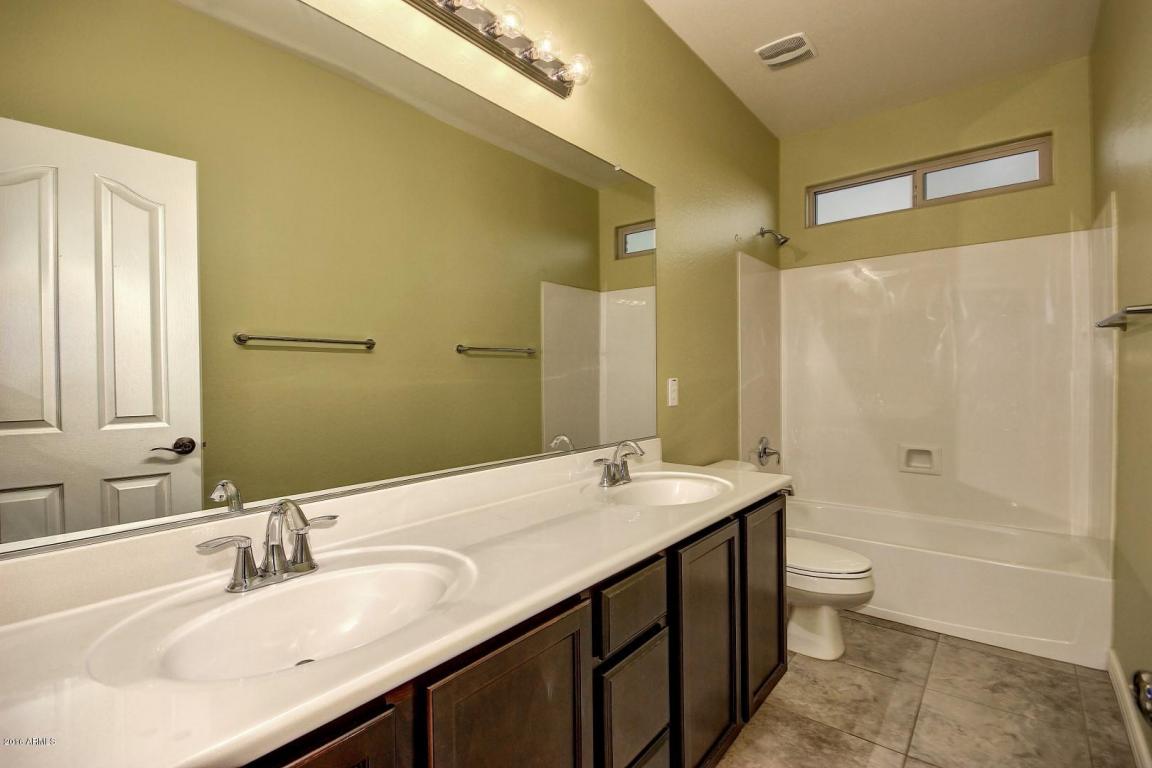 7906 S Cider Ln, Gilbert, AZ 85298 photo 23