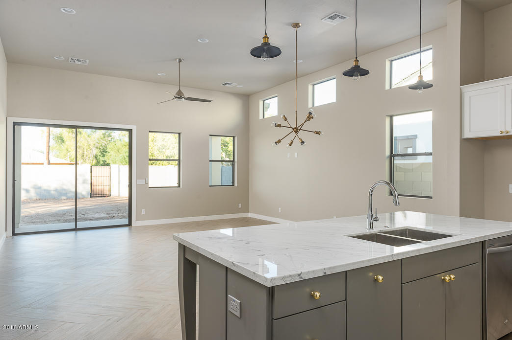 1402 E Weldon Ave, Phoenix, AZ 85014 photo 3