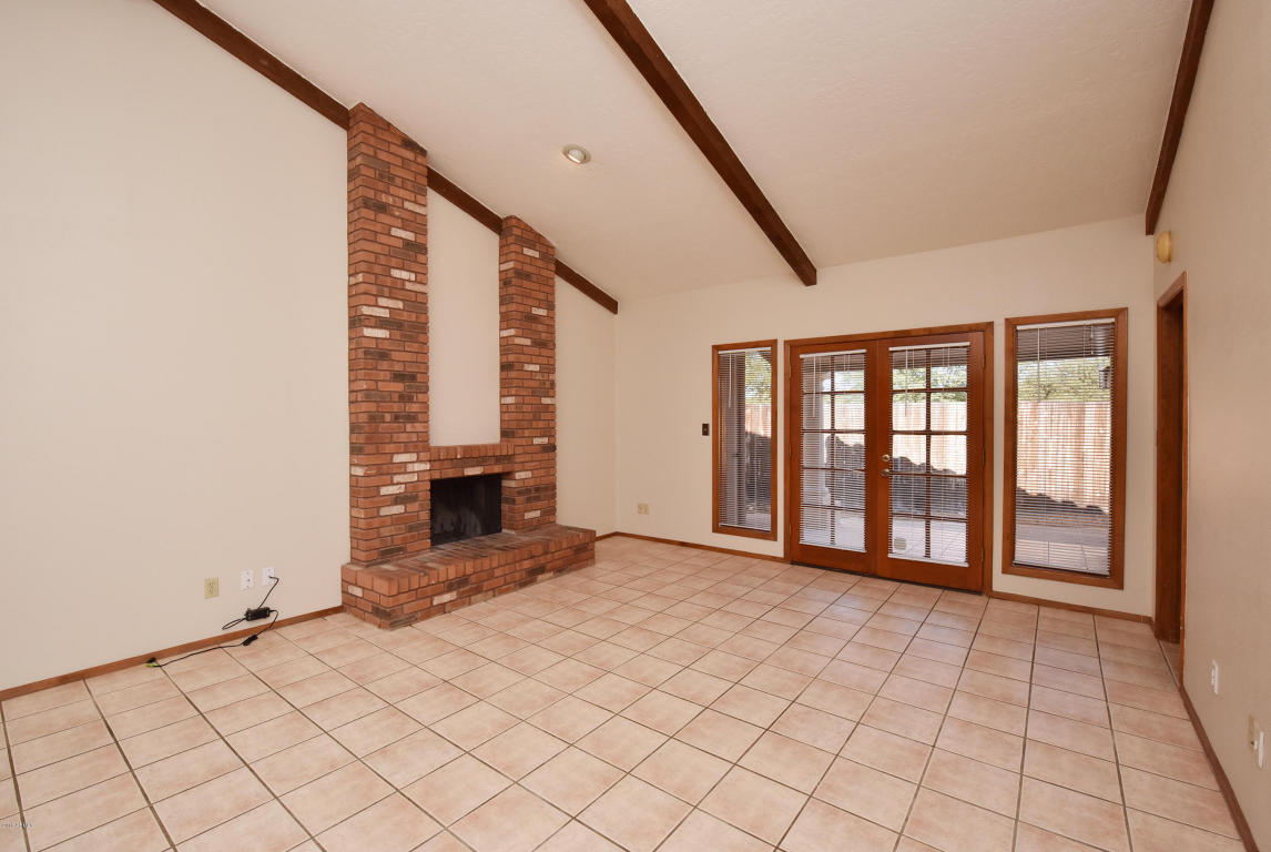 846 E Roberts Rd, Phoenix, AZ 85022 photo 12