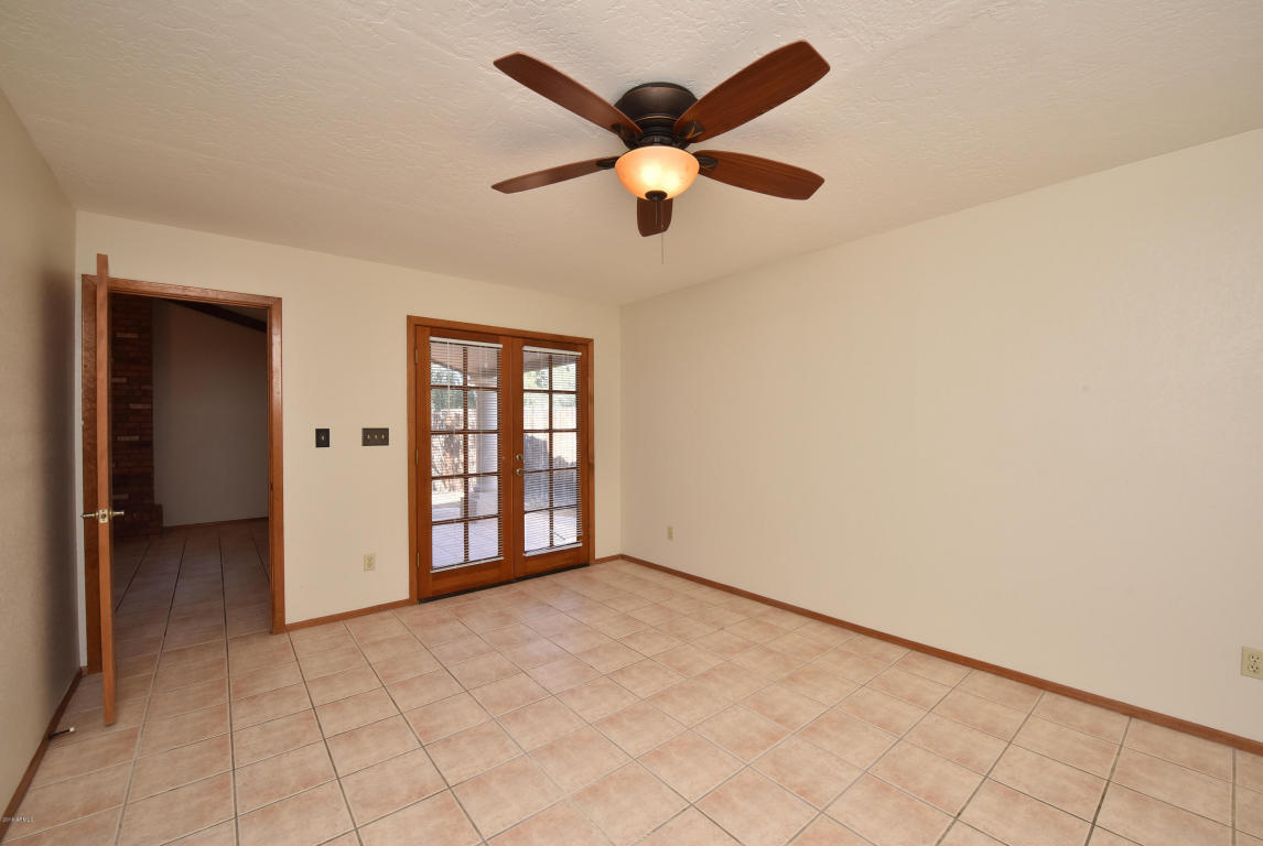 846 E Roberts Rd, Phoenix, AZ 85022 photo 23