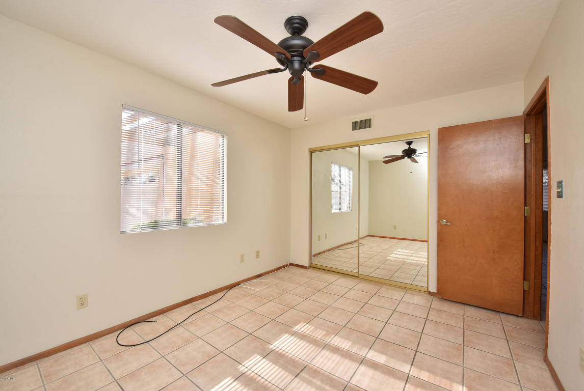 846 E Roberts Rd, Phoenix, AZ 85022 photo 32