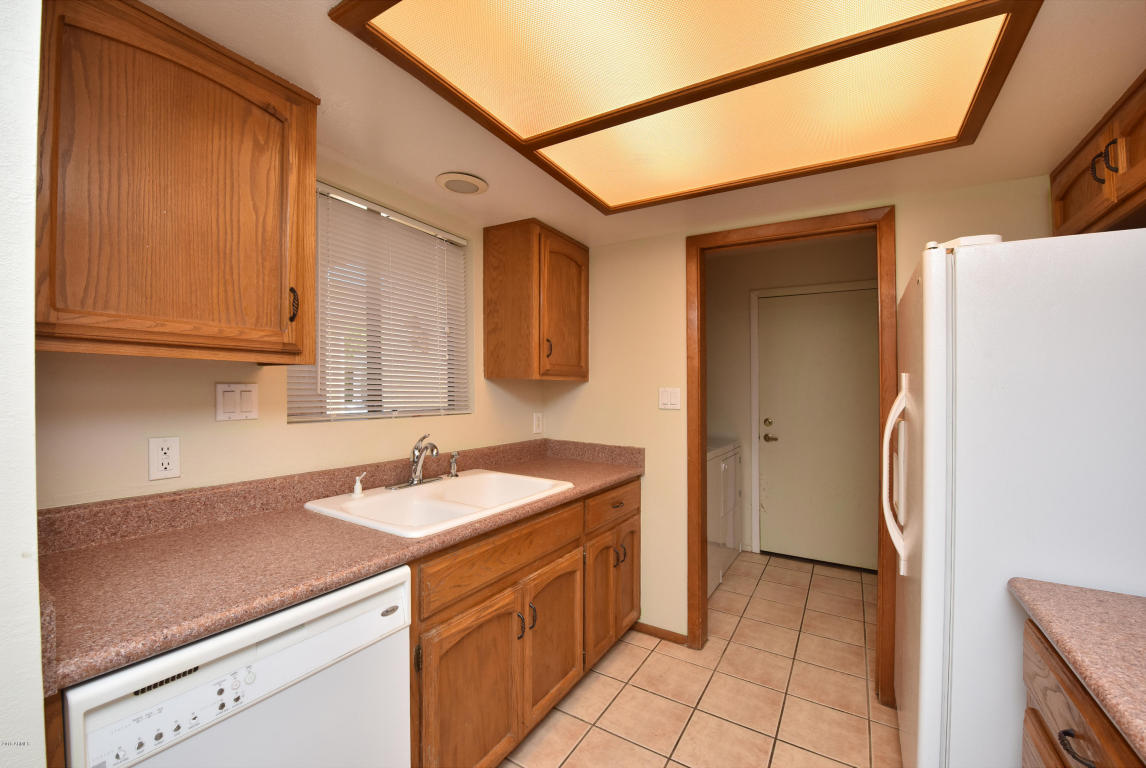 846 E Roberts Rd, Phoenix, AZ 85022 photo 20
