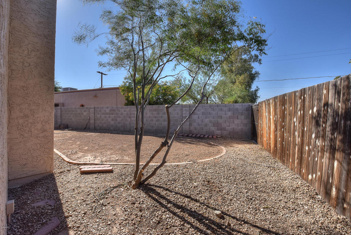 846 E Roberts Rd, Phoenix, AZ 85022 photo 37
