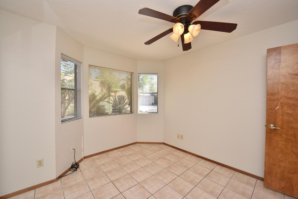 846 E Roberts Rd, Phoenix, AZ 85022 photo 36
